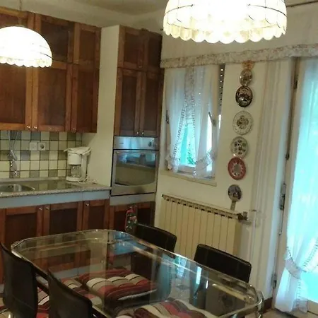 Apartmán In Mit Terrasse, Klimaanlage, W-lan 4211-2 *